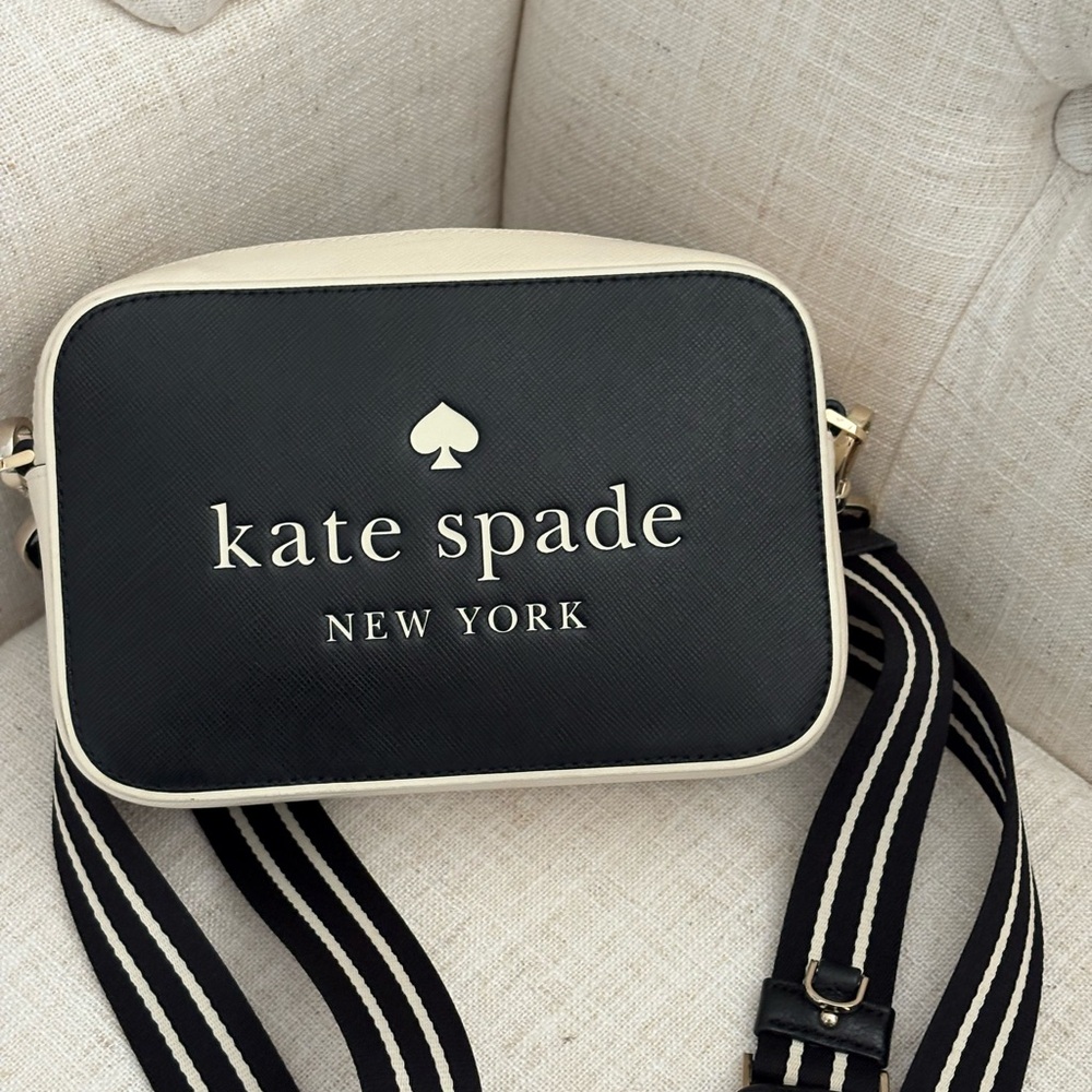Kate Spade Black and Cream Shoulder Bag